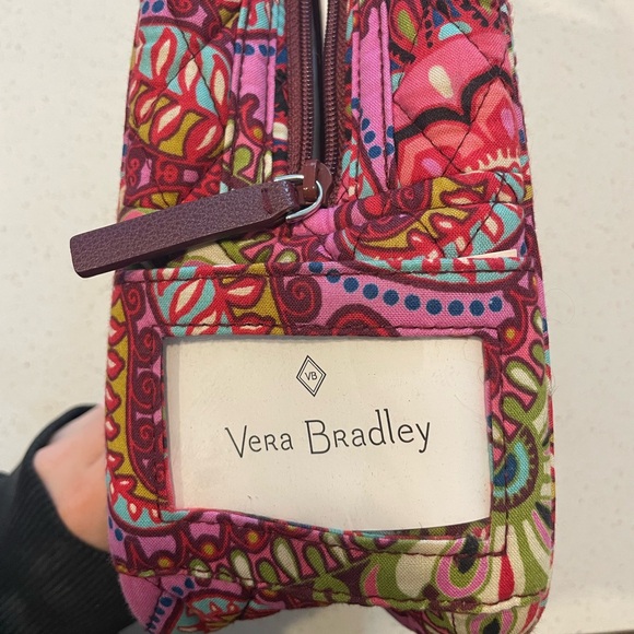 Vera Bradley Lunch Box๐ฉท - Picture 2 of 5